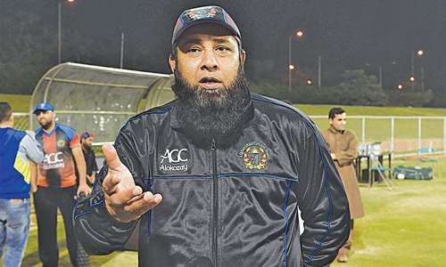 Inzamam queries wisdom of naming  big squad for England tour
