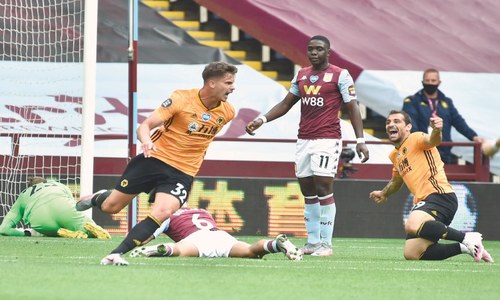 Dendoncker pushes Wolves up in Premier League