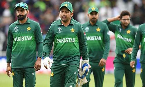 31 members of Pakistan squad leave for Manchester today