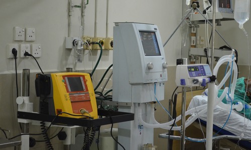 US donates 100 ventilators to Pakistan