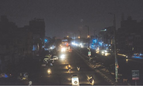 PM asks aides to meet KE management to address Karachi&rsquo;s power woes