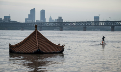 Chinese rivers and lakes swell perilously as summer flood season crests Chinese rivers and lakes swell perilously as summer flood season crests