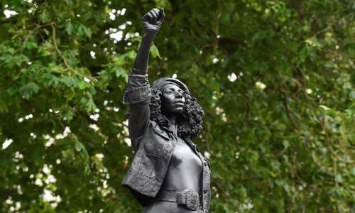 Slave trader&rsquo;s statue replaced with that of black protester