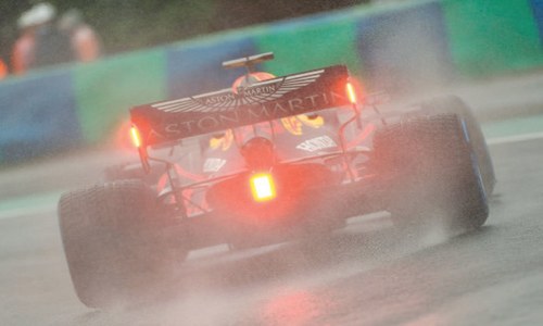Vettel tops Hungarian GP second practice