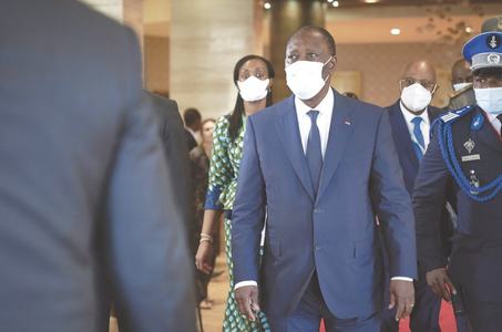 African summit seeks to ease Mali crisis