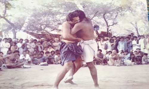 WRESTLING: THE LAST OF THE MUD WRESTLERS WRESTLING: THE LAST OF THE MUD WRESTLERS