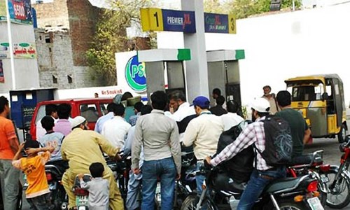 Govt to set up panel for probe into petrol shortage Govt to set up panel for probe into petrol shortage