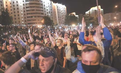 Lukashenko&rsquo;s rival asks him to &lsquo;hand over power&rsquo;