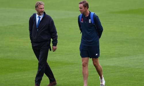 England's Broad fined by father for using inappropriate language while dismissing Yasir Shah