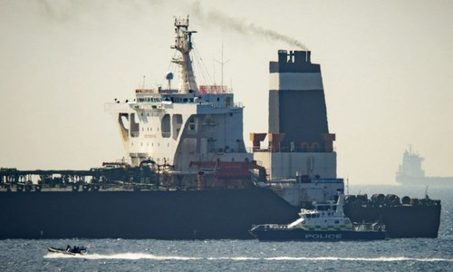 US says Iran briefly seized oil tanker near Strait of Hormuz