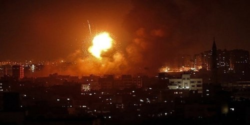 Israel strikes at Hamas targets in Gaza over balloon attacks