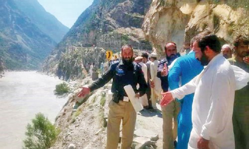 Three dead as jeep falls into Indus River in Kohistan Three dead as jeep falls into Indus River in Kohistan