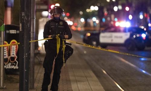 Trump supporters, anti-racism protesters clash in Portland; 1 killed