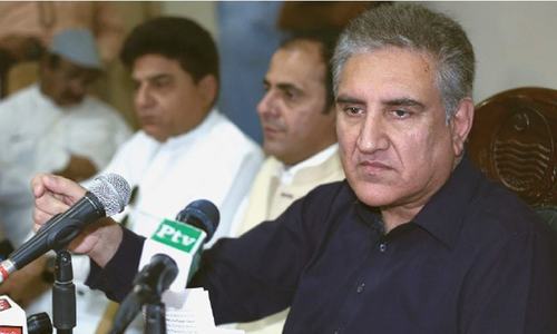 Govt in negotiation with IPPs over pricing: Qureshi