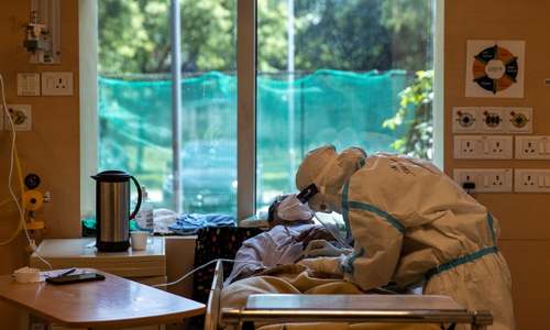Exhausted Indian doctors battle surging Covid-19 cases
