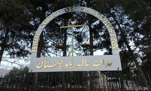Lawyer on strike over land grabbing seeks CJP&rsquo;s help