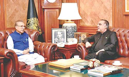 President reaffirms centre&rsquo;s support for Karachi