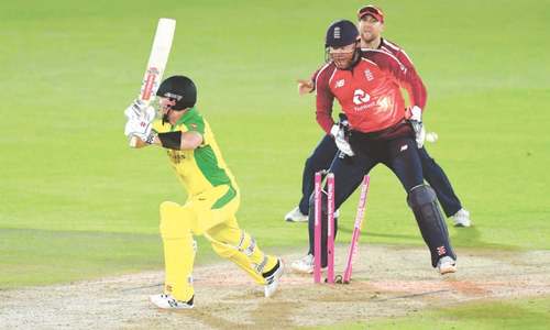 Australia regain top T20 spot from England after facile win Australia regain top T20 spot from England after facile win