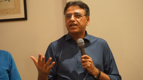 Minister says work on Karachi plan should start without delay