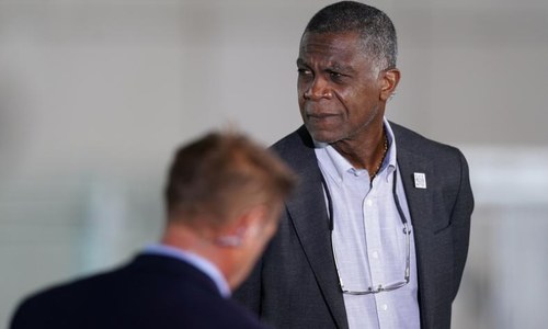Michael Holding criticises England and Australia for not taking a knee Michael Holding criticises England and Australia for not taking a knee