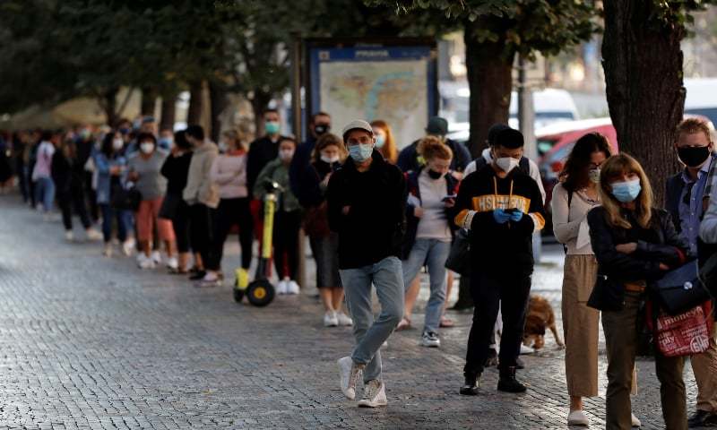 Explainer: Reaching herd immunity in a viral pandemic Explainer: Reaching herd immunity in a viral pandemic