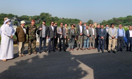 Diplomats visit LoC, meet victims of Indian shelling