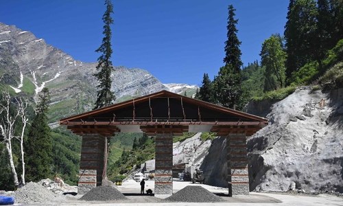 India's Modi opens tunnel route to tense China border