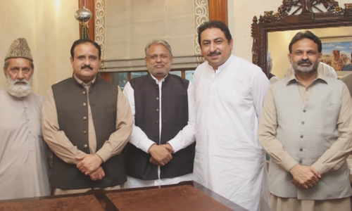 PML-N&rsquo;s estranged MPAs booed at before Punjab Assembly session