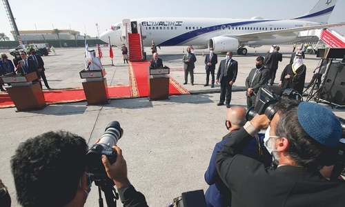 First Israeli delegation arrives in Bahrain with Trump aides