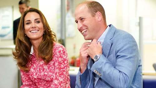 Prince William and Kate Middleton catch up with students from Pakistan