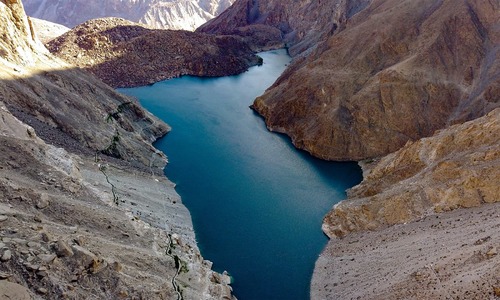 پاکستان کے نقشے سے ملتی جلتی جھیل دیکھی ہے؟