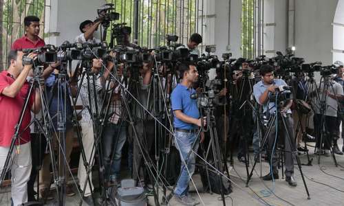 Exposing graft bigger hazard for journalists than war, says Unesco