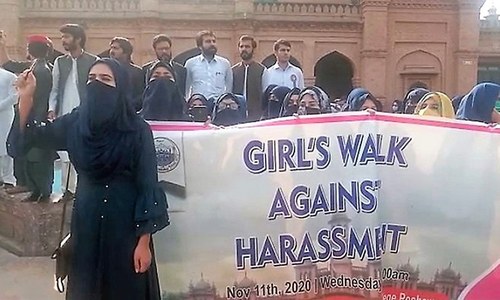 Peshawar varsity female students protest &lsquo;harassment&rsquo; by teachers