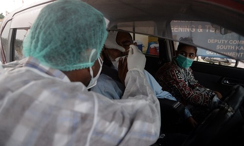 With 2,304 infections, Pakistan reports highest number of daily cases since July