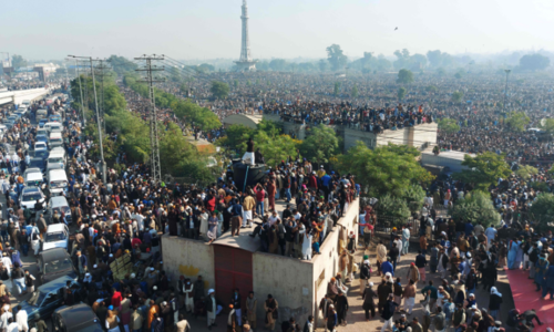 Huge turnout for TLP chief Khadim Rizvi's funeral at Lahore's Minar-i-Pakistan