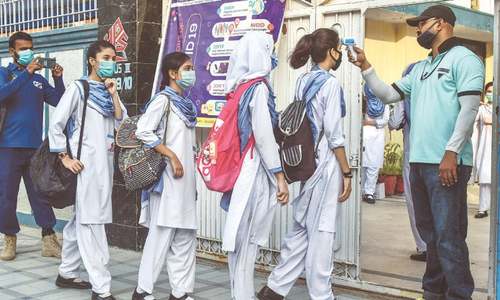Violation of SOPs at schools, colleges worries parents