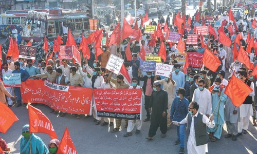 Workers&rsquo; rally slams govt&rsquo;s policies, seeks end to &lsquo;protection of major investors&rsquo;