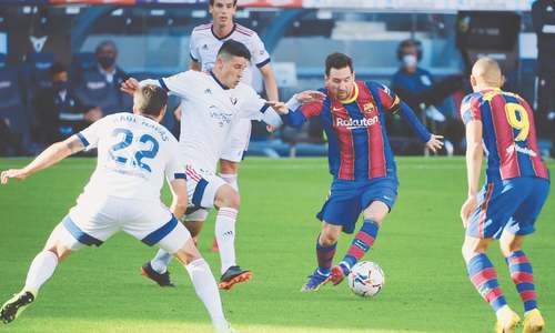 Messi, Barcelona remember legend in winning style