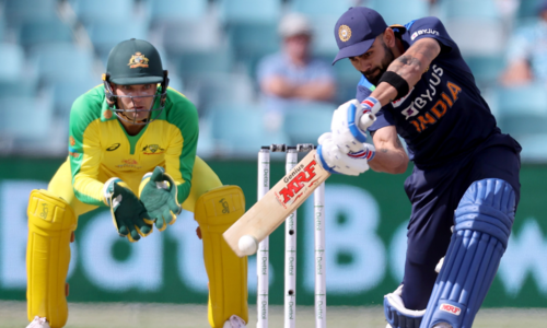 Kohli becomes fastest player to score 12,000 runs in ODIs, leaves behind Tendulkar