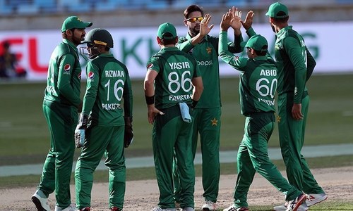 New Zealand maintains Pakistan's cricket training ban as Covid cases climb to 10