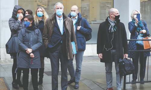 France threatens veto as ‘difficult’ Brexit talks drag on France threatens veto as ‘difficult’ Brexit talks drag on