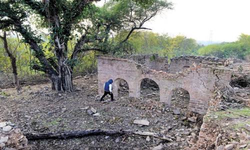 Historical mosque near Lotus Lake to be restored