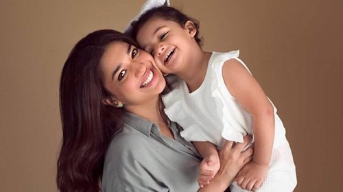 Sanam Jung and daughter test positive for coronavirus