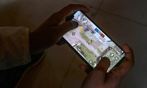 Games without frontiers: Indians, Pakistanis team up for eSports