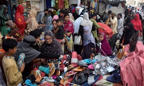 &lsquo;Politicisation&rsquo; of Covid-19 has led to confusion in Pakistan, health experts say