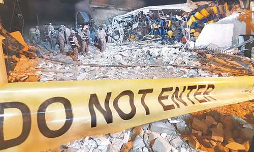 Eight die, many hurt in boiler explosion at New Karachi factory Eight die, many hurt in boiler explosion at New Karachi factory