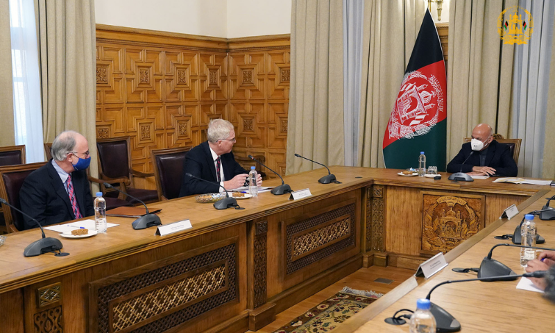 Pentagon chief meets Afghan president Pentagon chief meets Afghan president