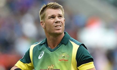 Warner ruled out of second India Test