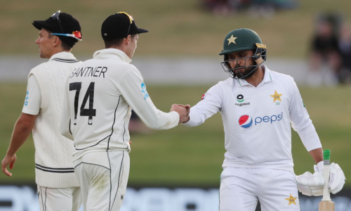 Pakistan out for 239 after Faheem, Rizwan frustrate New Zealand attack