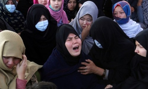 Thousands mourn Hazara coal miners killed in Balochistan attack